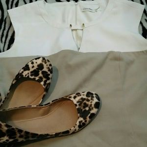 Brown/white Knee Length dress. VERY professional!