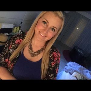 Meet your Posher, Briana