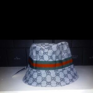 Bucket hat $25