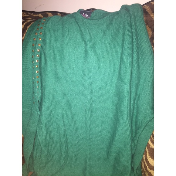Oversized Green Sweater!