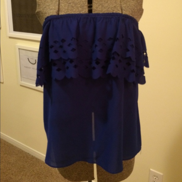 Strapless T.