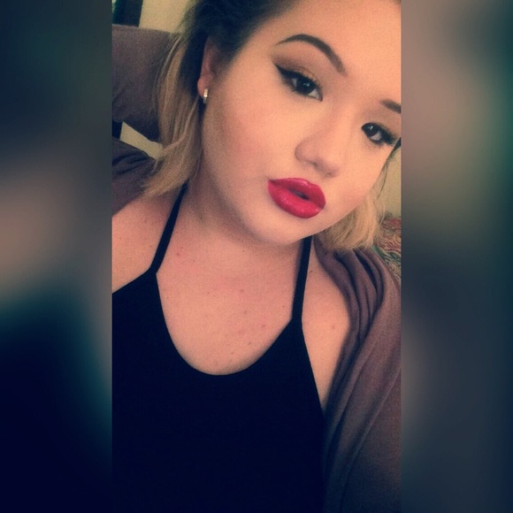 Meet your Posher, Samantha