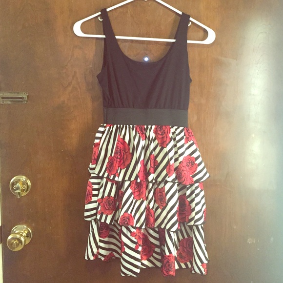 Retro Artsy Short Rose and Stripe Dress