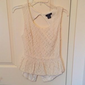 Cute peplum top. NBW!