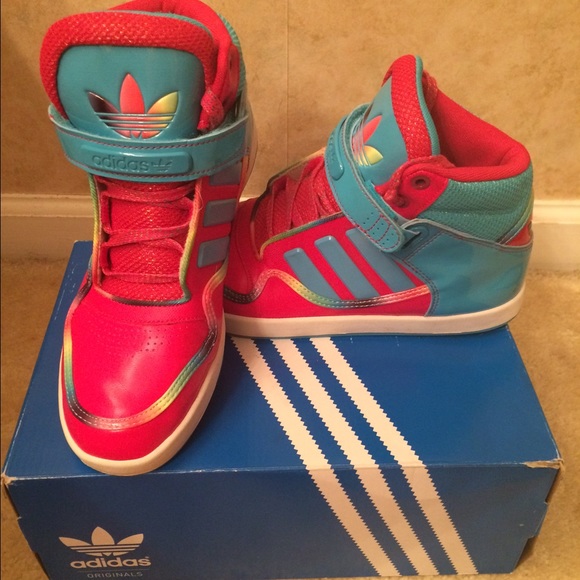 Adidas Sneakers