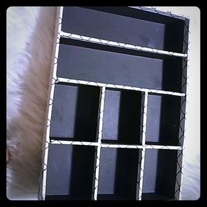 Jewelry/makeup holder