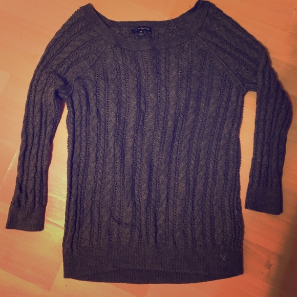 American Eagle Sweater