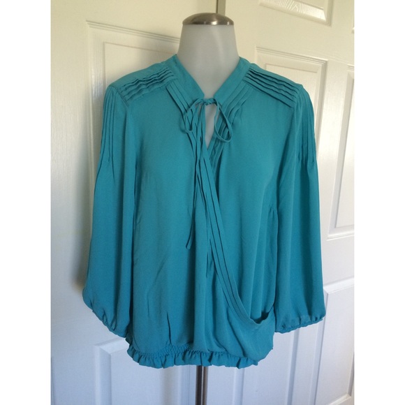 Blue NY&CO top