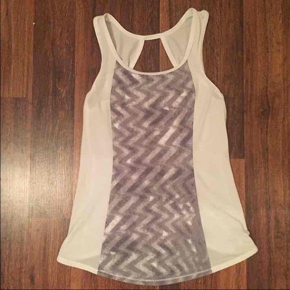 Lululemon workout top