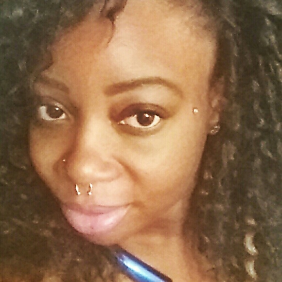 Meet your Posher, Jasmine