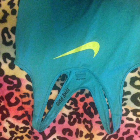 Nike pro teal shirt