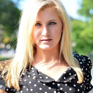 Meet your Posher, Lauren