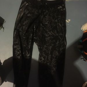 Jogger pants with design size 34-36