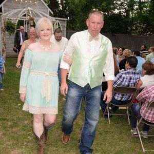 Meet your Posher, Junella