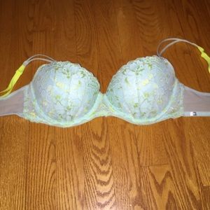 Victoria secret bra