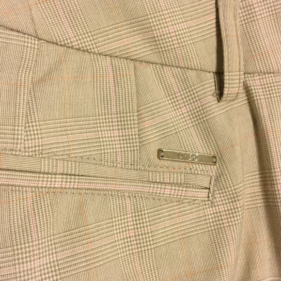 Never worn NEW YORK & COMPANY stretch work pants - Picture 4 of 4