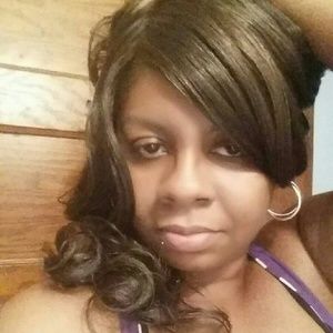 Meet your Posher, Cassandra