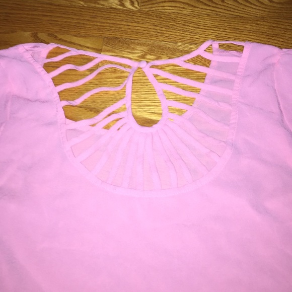Pink blouse - Picture 3 of 4