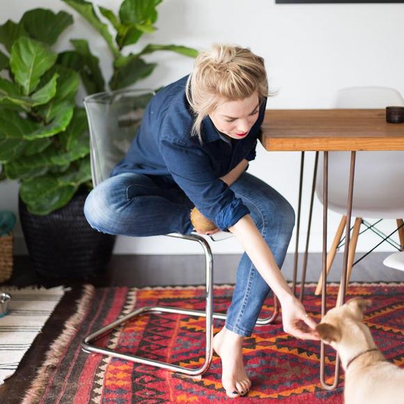 Meet your Posher, Emily