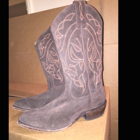 Women's authentic Frye cowboy boots.