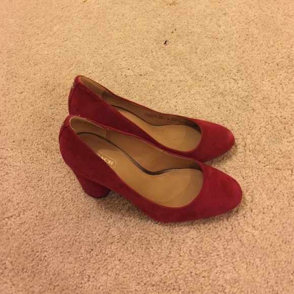 Heels - Picture 2 of 4