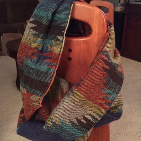 Unknown Accessories - Multi colored Aztec Woven Infinity Scarf