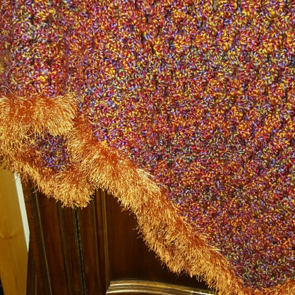 Fabulous ! Handknit Pancho - Picture 3 of 4