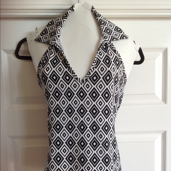 Halter top with collar