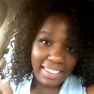 Meet your Posher, Tee