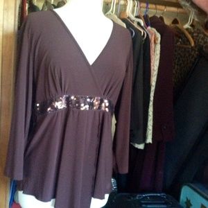 Lovely dressy top. Size XL