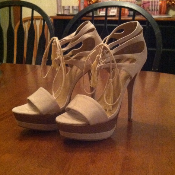 JustFab Shoes - JustFab Tan Heels size 9 Never Worn!
