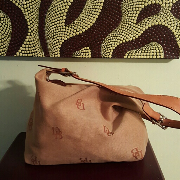 Dooney & Bourke