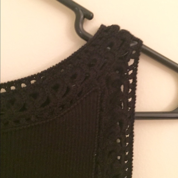 Basic Black Ribbed Tank - Picture 2 of 3