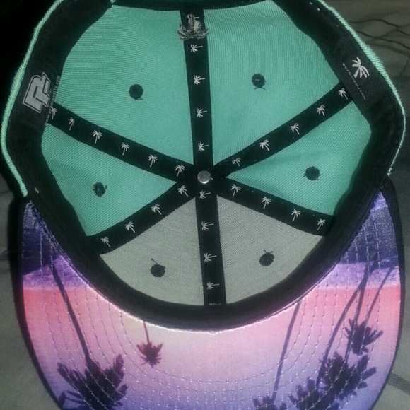 BLVD snap back - Picture 2 of 2