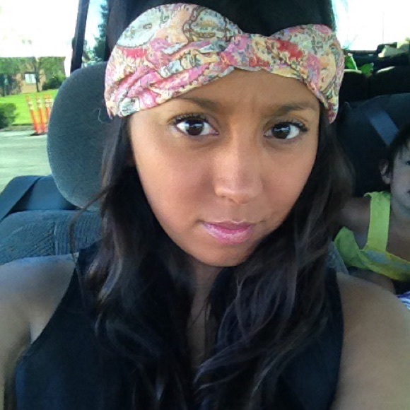 Meet your Posher, Melissa - Picture 1 of 1