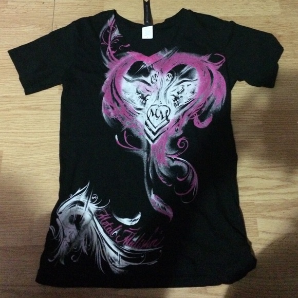 Metal mulisha v neck
