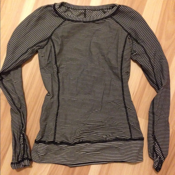 Lululemon parallel stripe run top - Picture 1 of 2