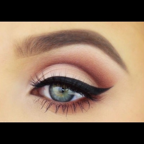 Meet your Posher, Elisha