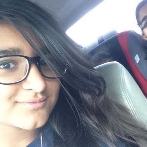 Meet your Posher, Myra