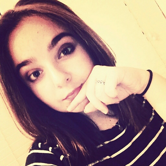 Meet your Posher, Mikayla