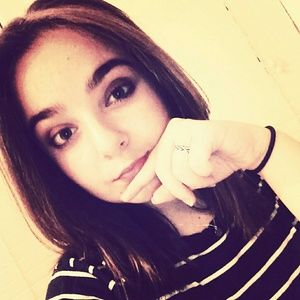 Meet your Posher, Mikayla