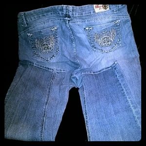 Botin Straight Leg Jeans