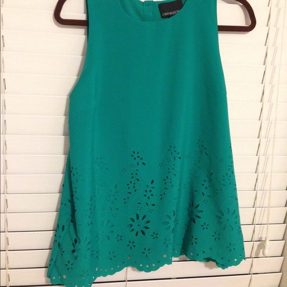 Tj Maxx scalloped hem tank top