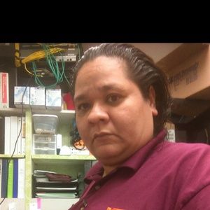 Meet your Posher, Iris