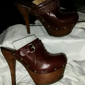 Jessica simpson Platform clogs