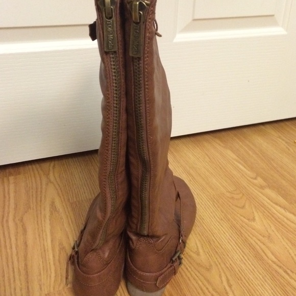 Cute Boots - Picture 2 of 4