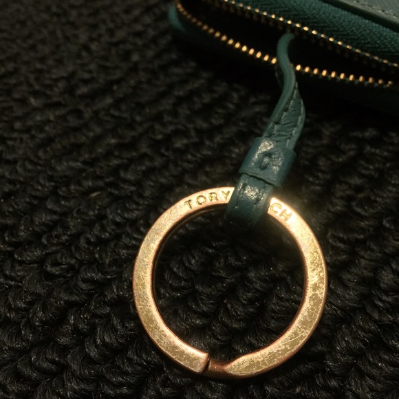 Tory Burch coin purse - Picture 3 of 4