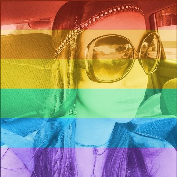 Meet your Posher, Roxana