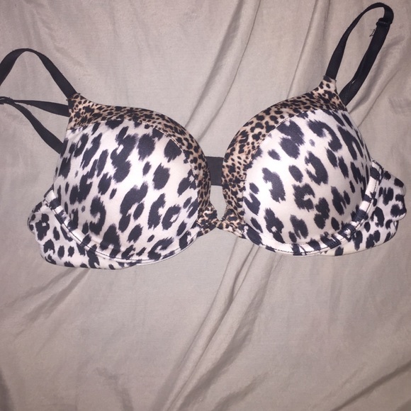Victoria's Secret bombshell bra