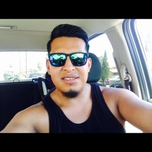 Meet your Posher, Luis